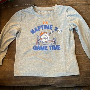 Under armour long sleeve shirt size 24M